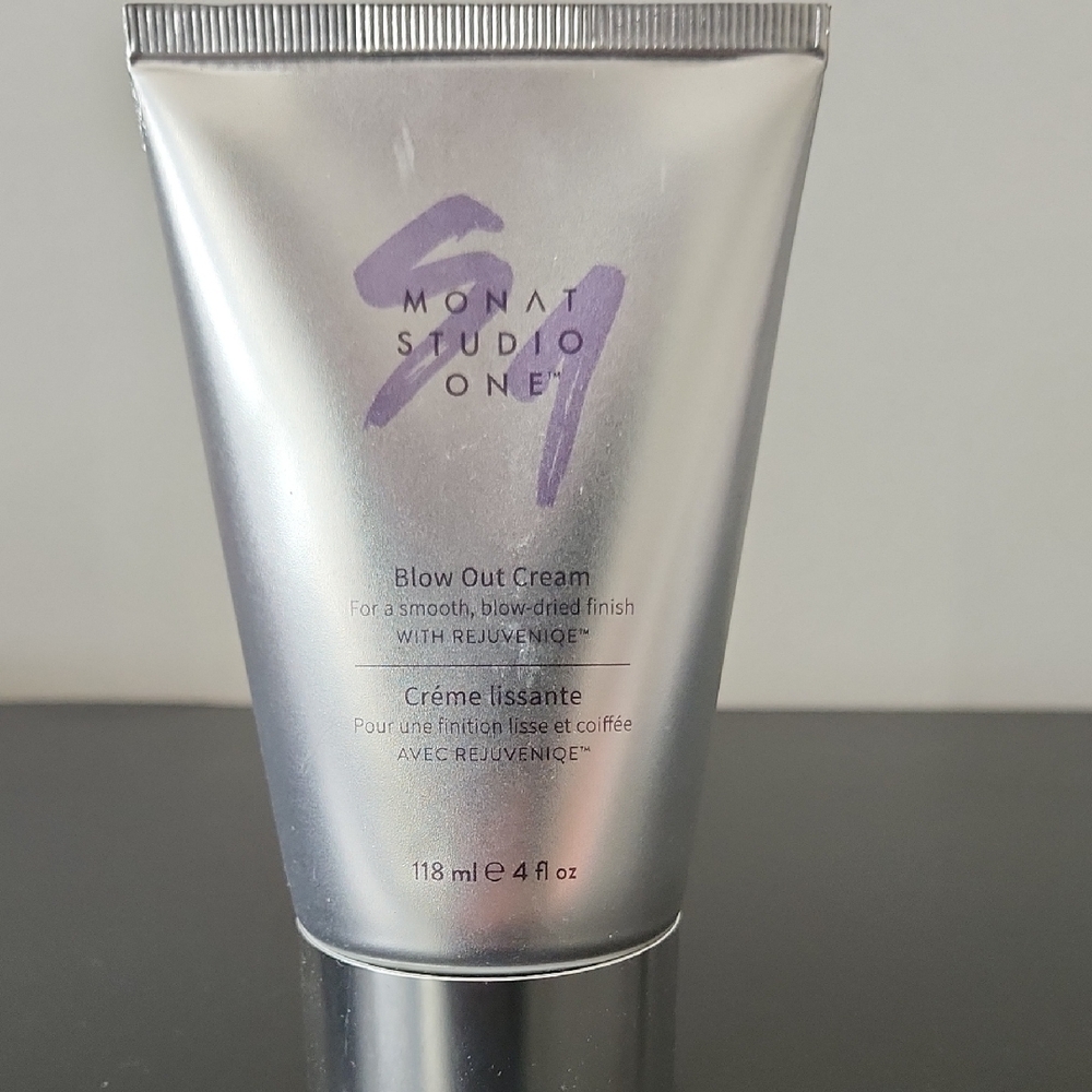 Monat Studio One Blow Out Cream